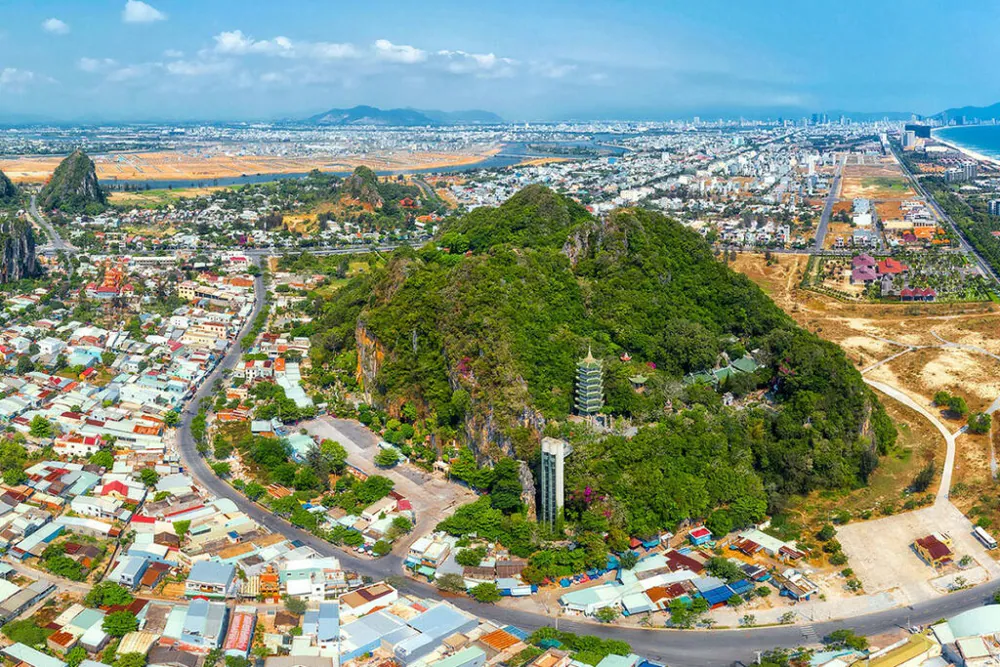 panoramic-marble-mountain-in-da-nang