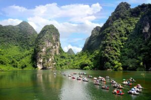 vietnam guided tours asialuxurytravels